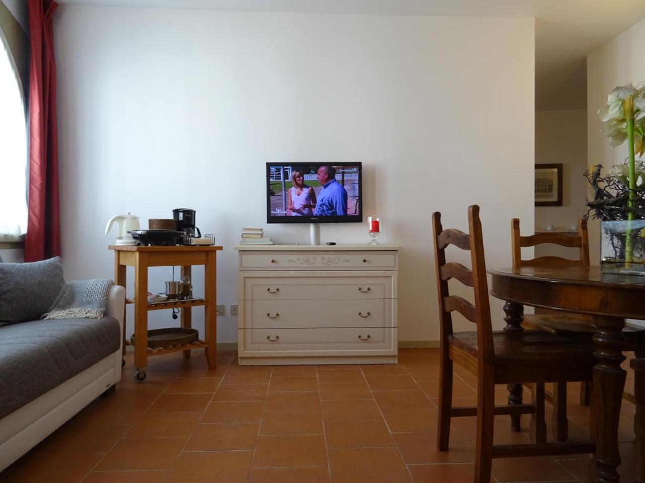 Charmerooms Villa Moroni Стеццано Экстерьер фото