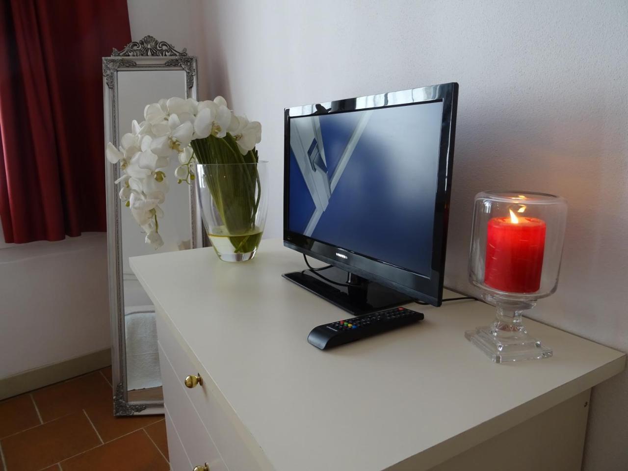Charmerooms Villa Moroni Стеццано Экстерьер фото
