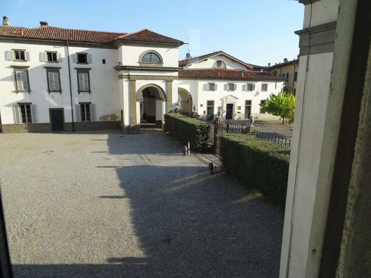 Charmerooms Villa Moroni Стеццано Экстерьер фото
