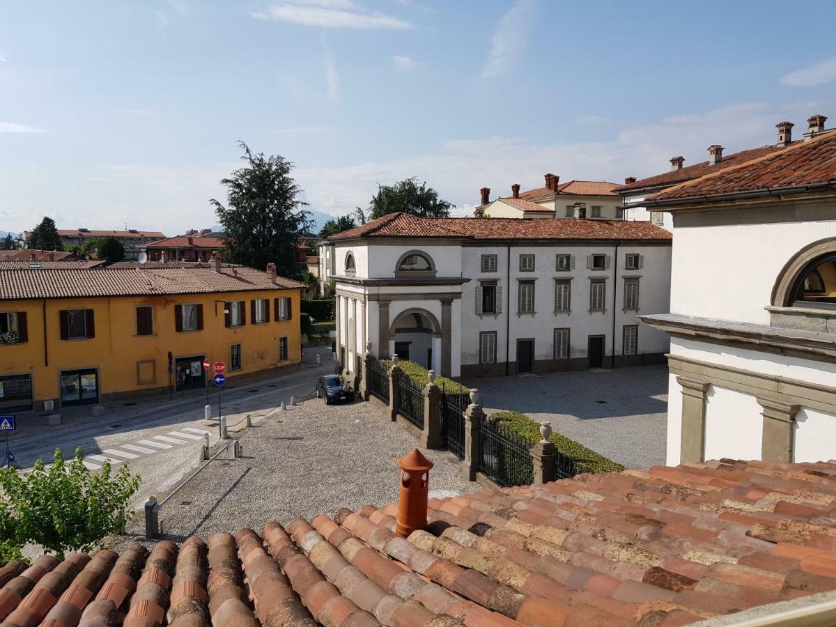 Charmerooms Villa Moroni Стеццано Экстерьер фото